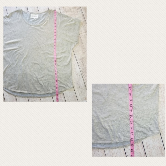 Sz L Two by Vince Camuto Gold Foiled Top - Picture 8 of 8